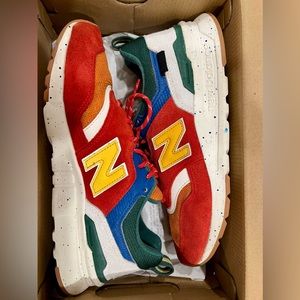 Women’s New Balance 997H Althletic Shoe - Red / Multicolor Sz 9